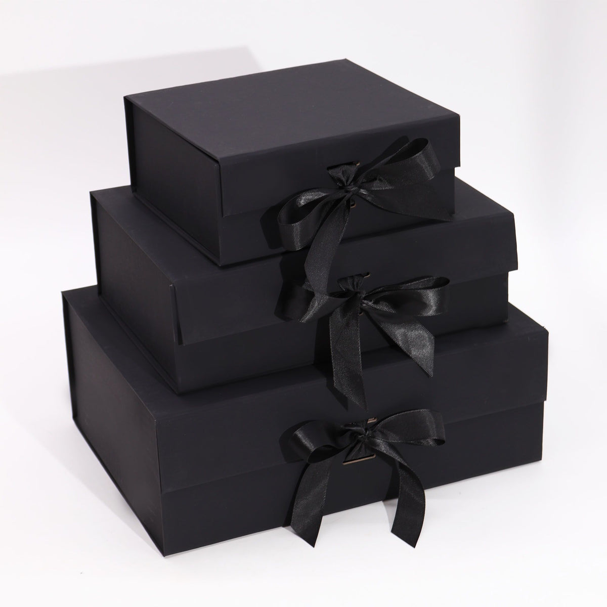 Faltbare Geschenkbox mit Schleife 33x25x12 cm - Schwarz